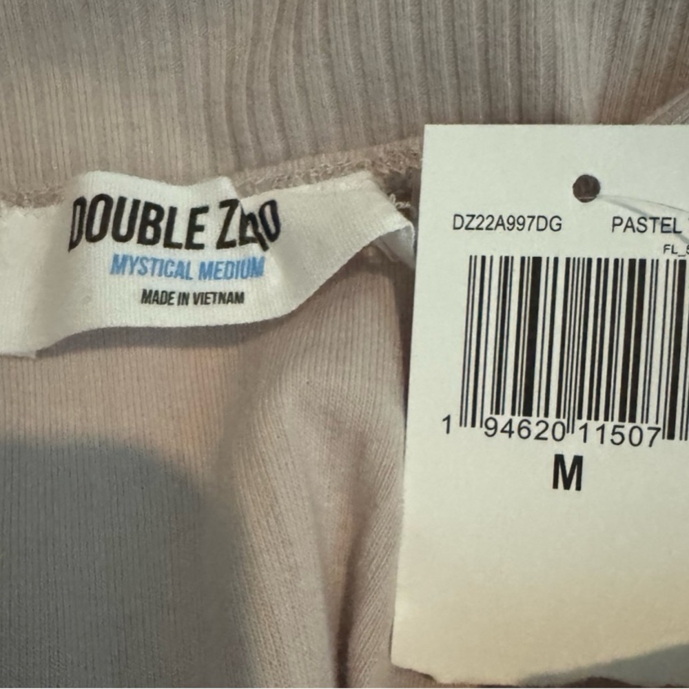 Double Zero Pink Tan Ribbed Ruffle Bodysuit Size Medium - Picture 3 of 3